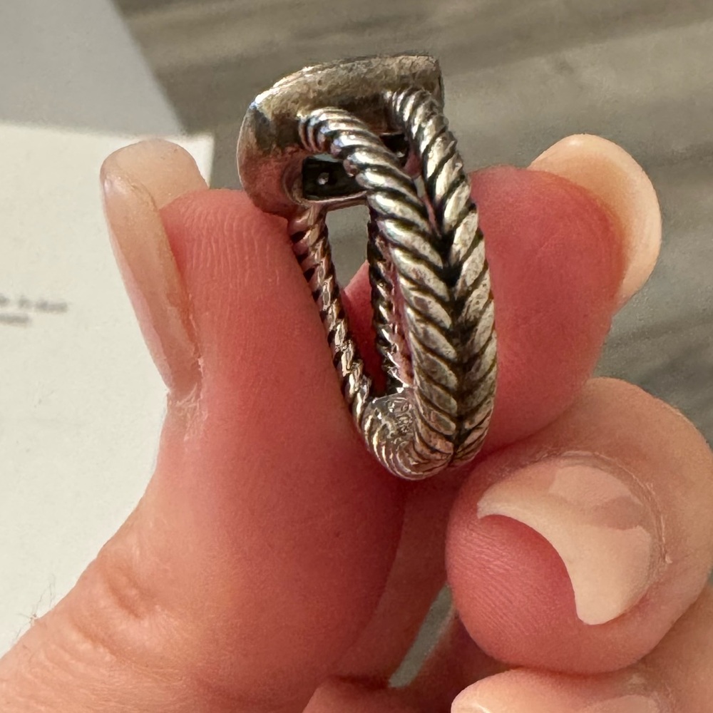 David Yurman Petite Albion Sterling Silver with Blue Topaz and Diamonds Size 6 - Picture 11 of 13